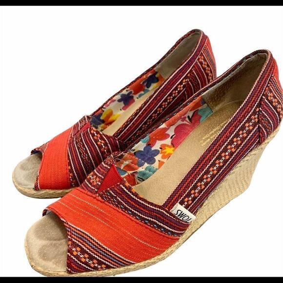 TOMS Red orange Wedge espadrille Sandal size 6.5 - Picture 1 of 6
